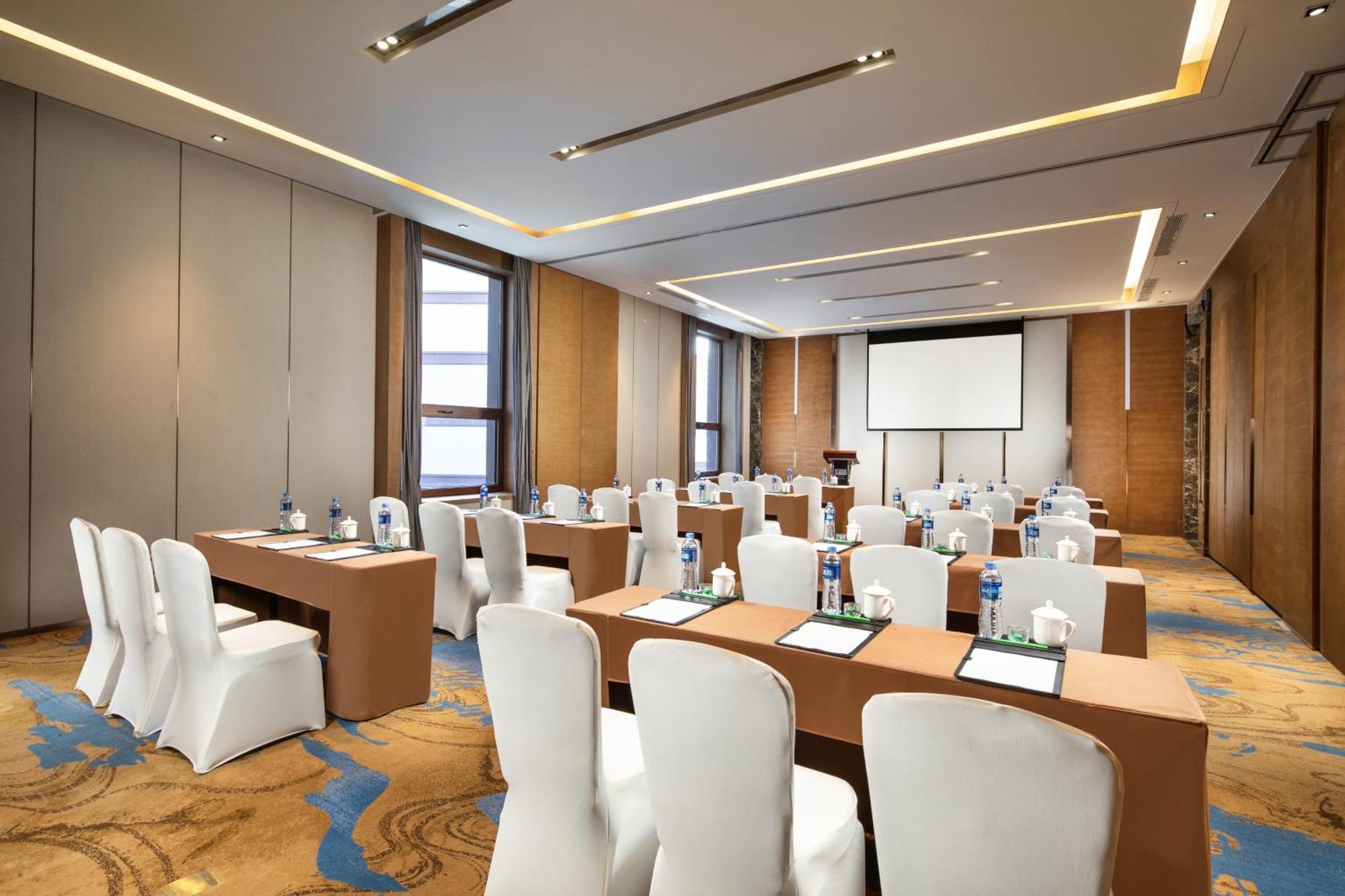 Holiday Inn Resort Zhangjiakou Chongli, An Ihg Hotel מראה חיצוני תמונה